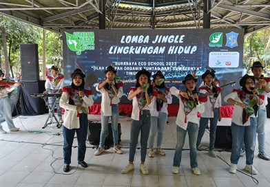 Keren! 32 Jingle Tim Eco School Surabaya Ditampilkan di Taman Flora